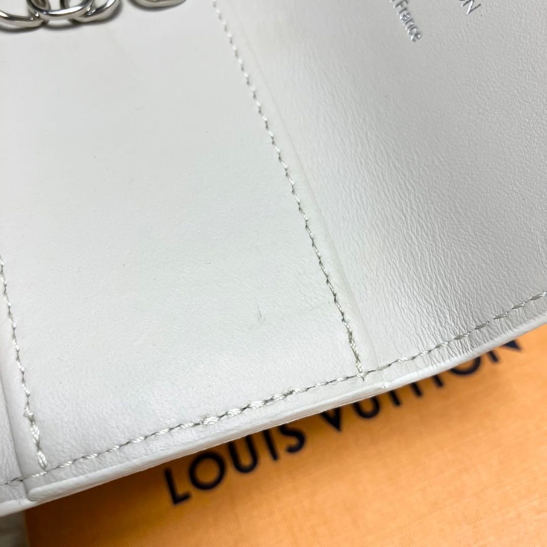 【未使用級】 ルイヴィトン＊ マヒナ4連キーケース モノグラム ICチップ