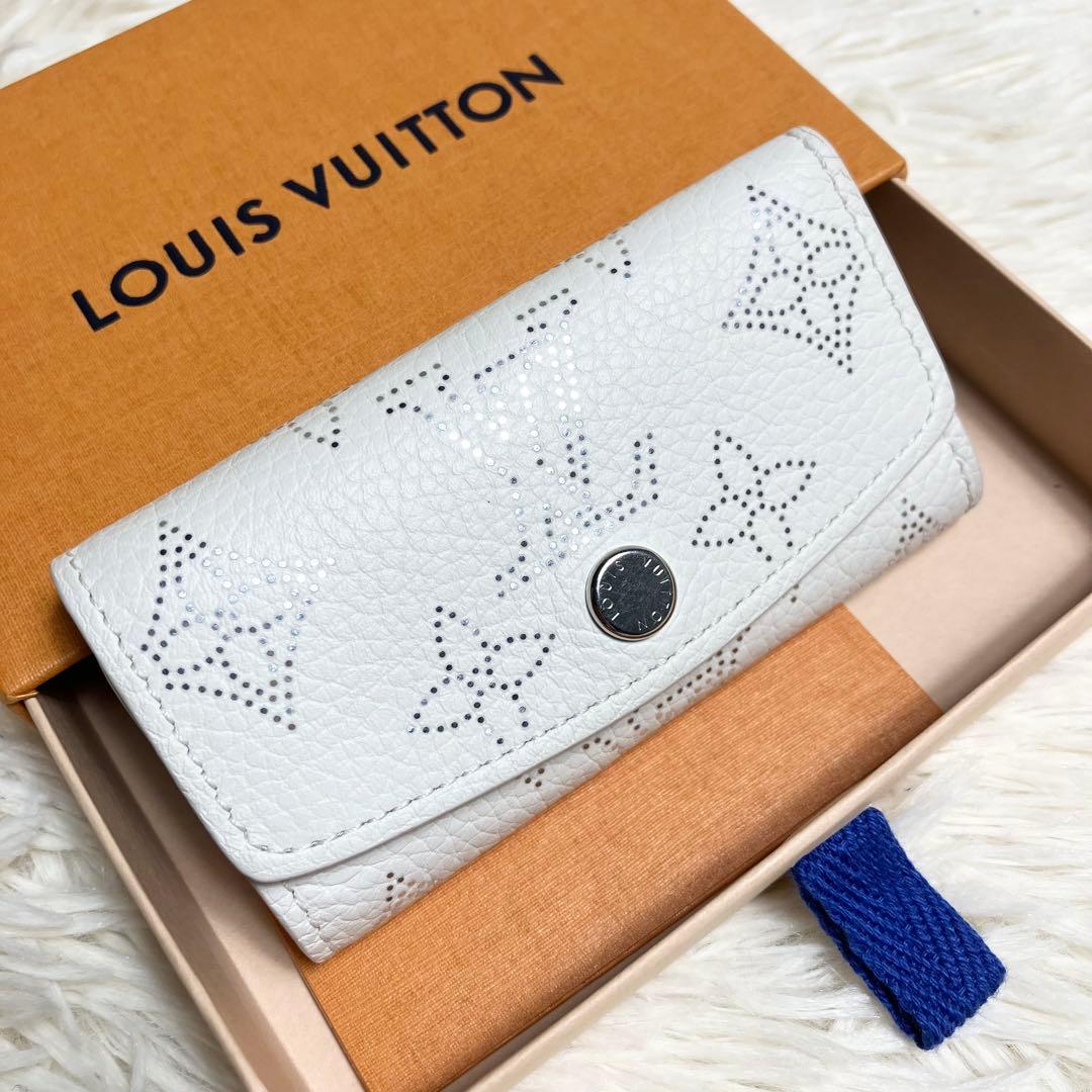 【未使用級】 ルイヴィトン＊ マヒナ4連キーケース モノグラム ICチップ