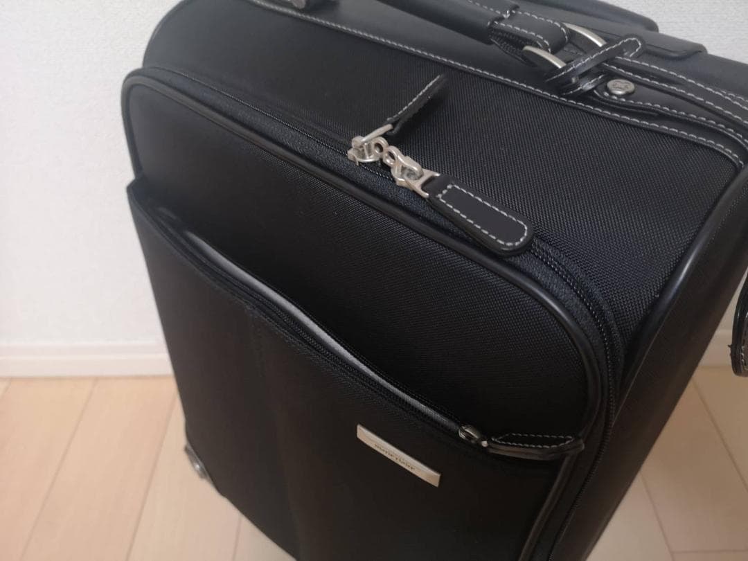 【新品未使用】marie claire マリクレ　キャリーケース　スーツケース