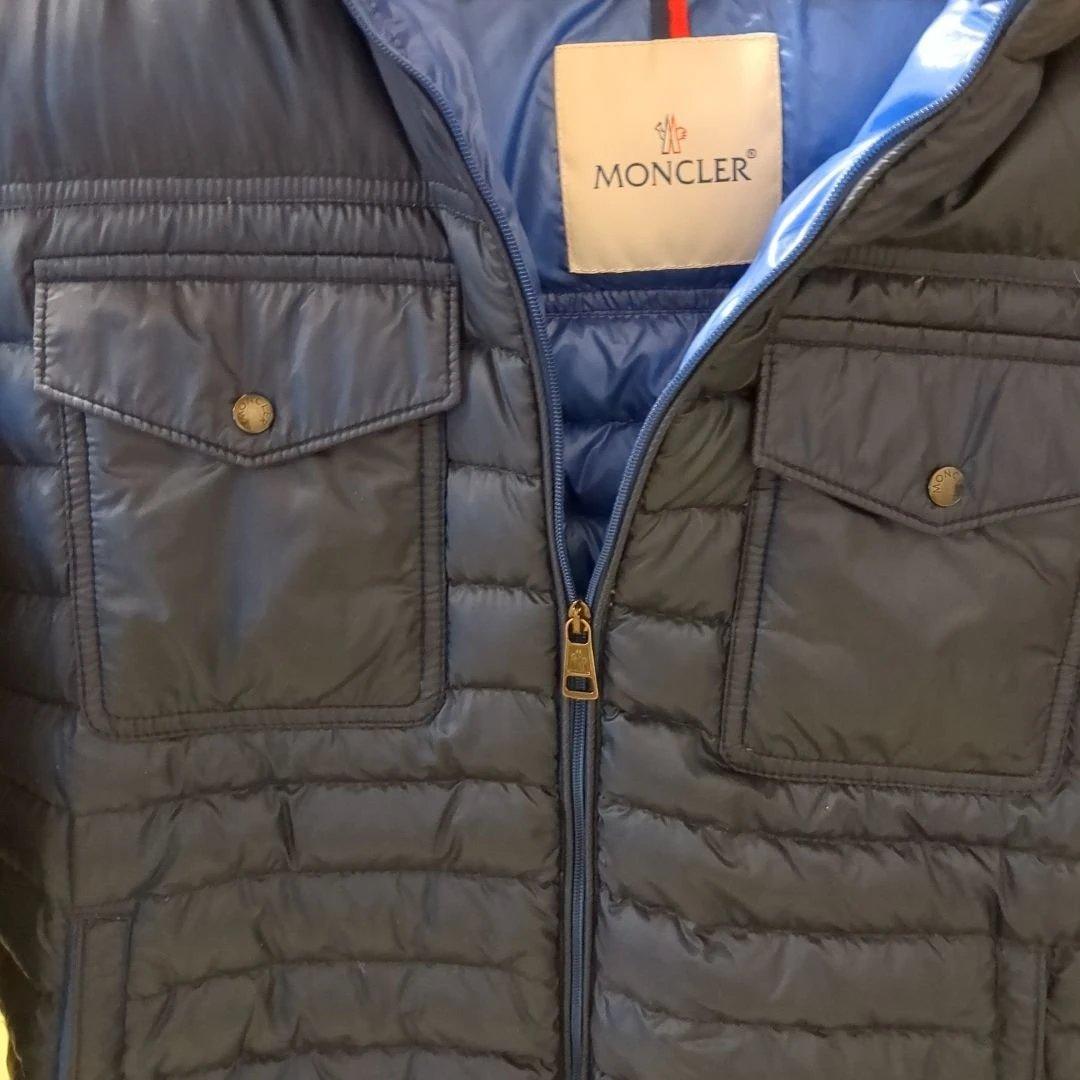 よ*。様 MONCLER ネイビー ダウンジャケット