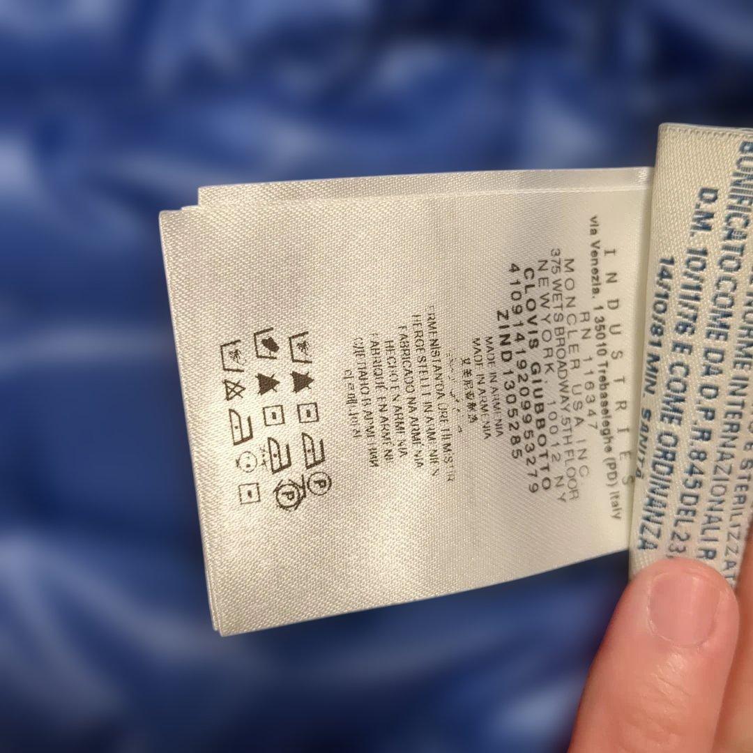 よ*。様 MONCLER ネイビー ダウンジャケット