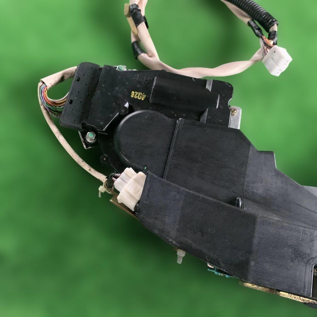 トヨタ セルシオ 30 31 後期 純正ドアロックアクチュエーター 左前