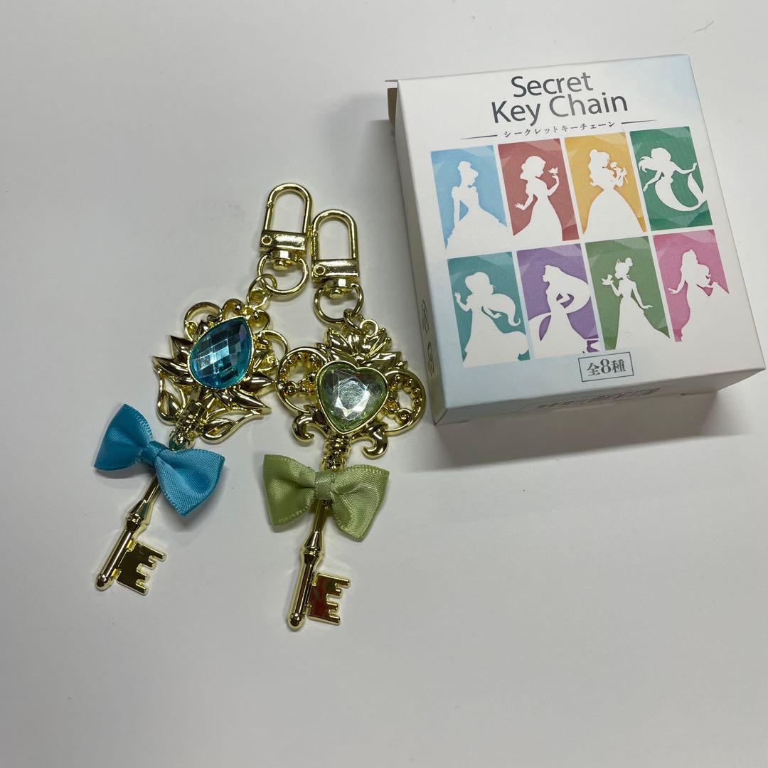 ディズニープリンセス シークレットキーチェーン - メルカリ