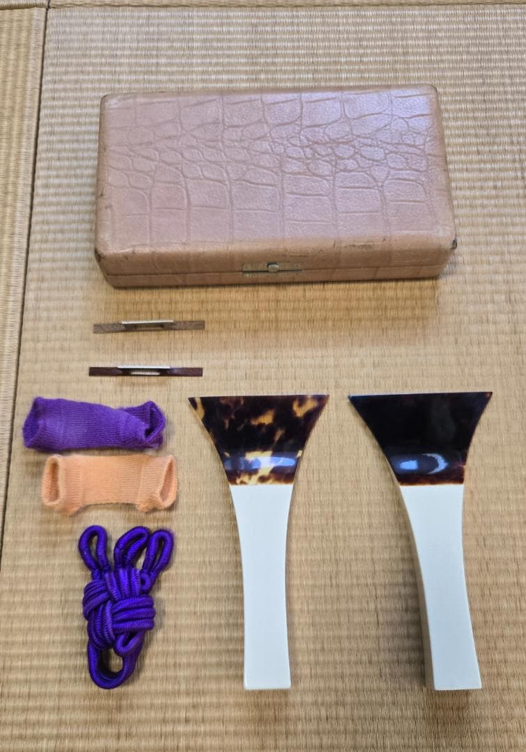 【津軽三味線】紅木　バチ2本付き