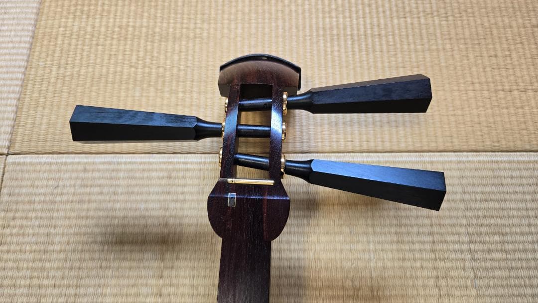 【津軽三味線】紅木　バチ2本付き