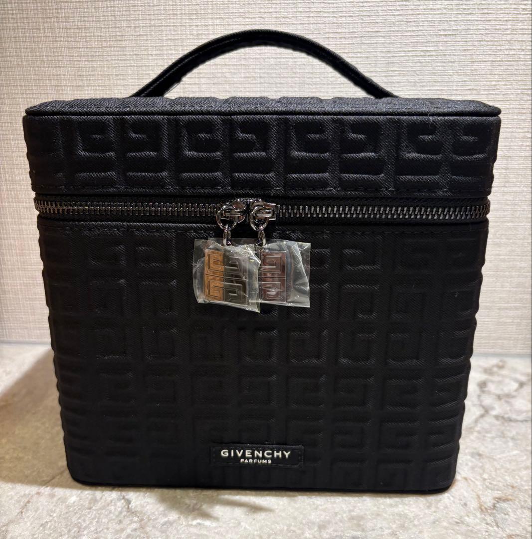 ジバンシイ ブラック モノグラム バニティ2025 非売品 新品未使用