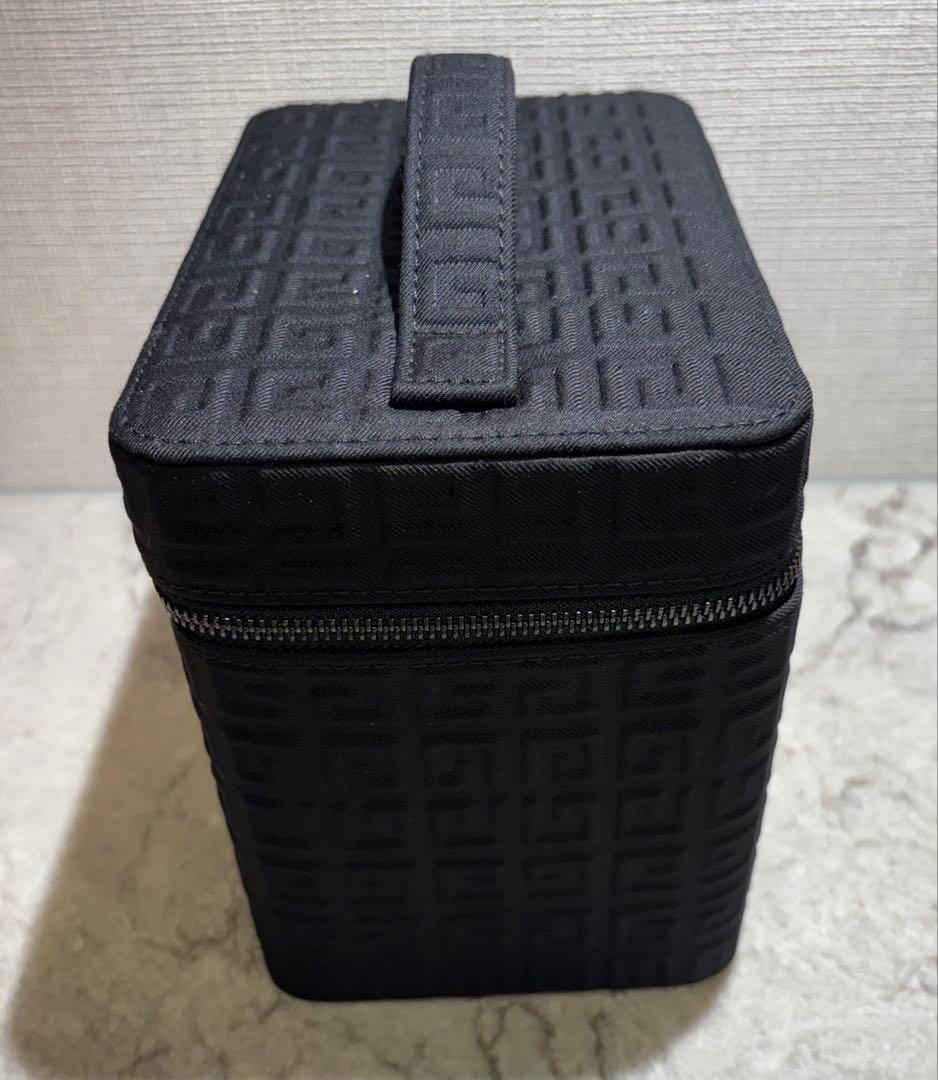 ジバンシイ ブラック モノグラム バニティ2025 非売品 新品未使用