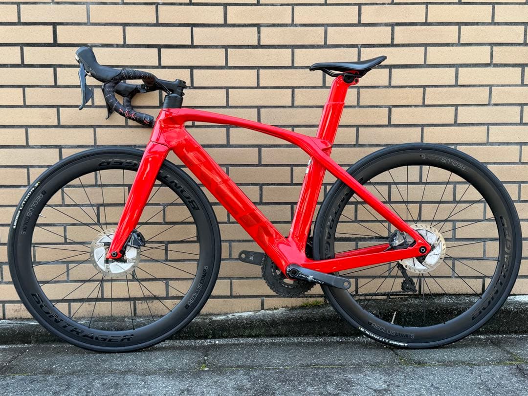 TREKトレック MADONE マドン SL6 DISC 完成車　2022