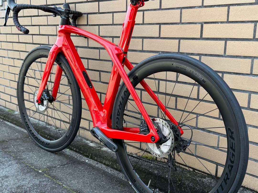 TREKトレック MADONE マドン SL6 DISC 完成車　2022