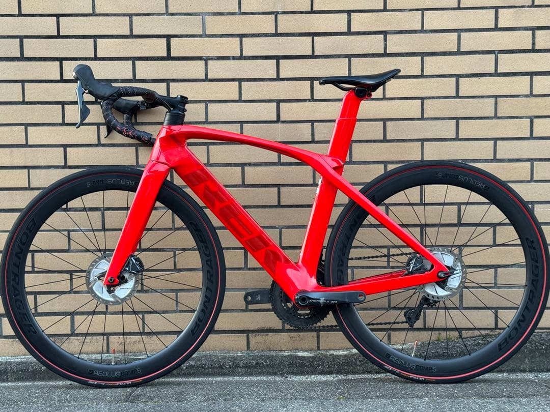 TREKトレック MADONE マドン SL6 DISC 完成車　2022