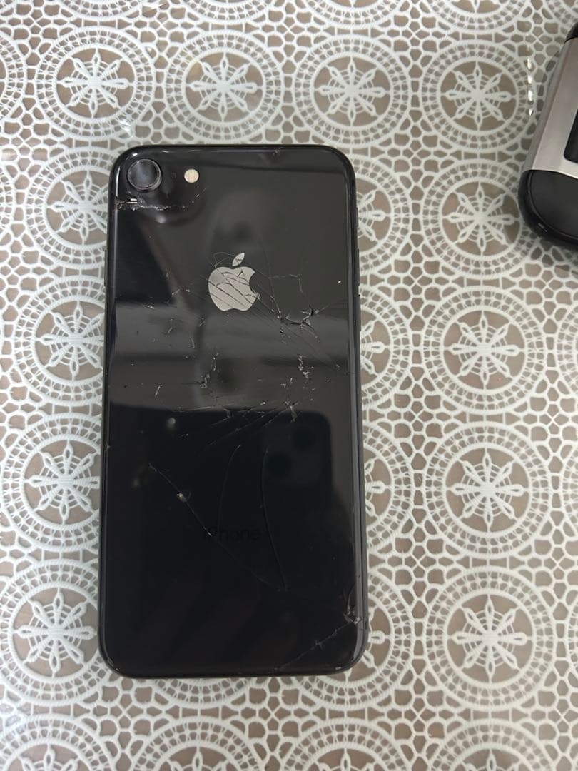 Apple iPhone 8 ブラック ジャンク品 - メルカリ