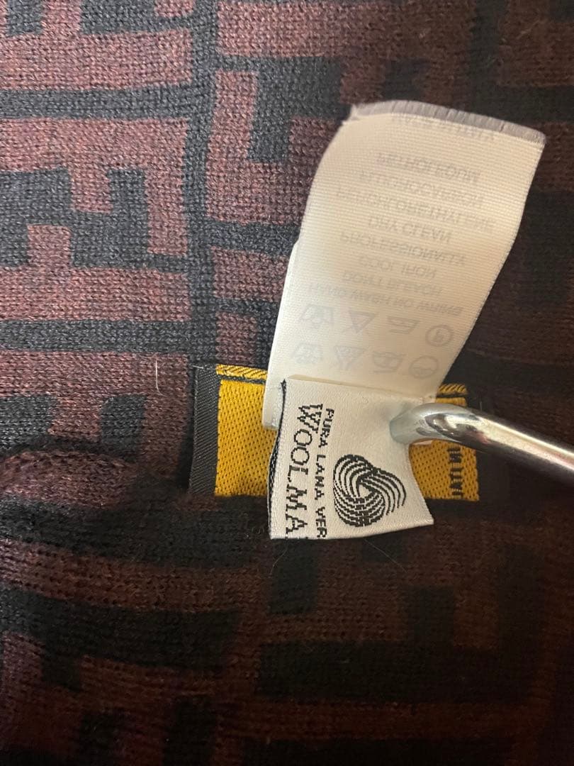 FENDI マフラー ブラックxブラウン ズッカ柄 イタリア製 50