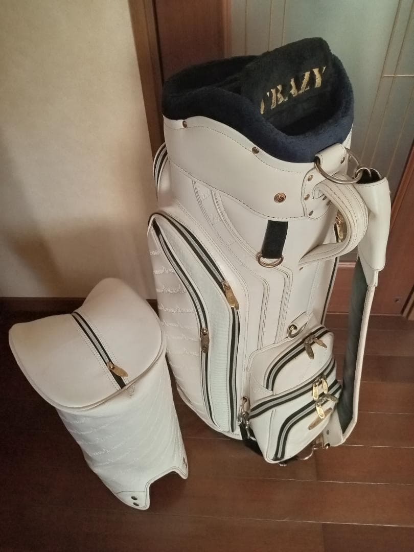 ★値下げ★CRAZY★キャディバッグ★9インチ★モノグラム型押しロゴ★白★