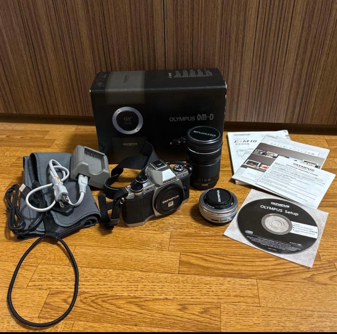 Olympus OM-D E-M10 ダブルズームキット