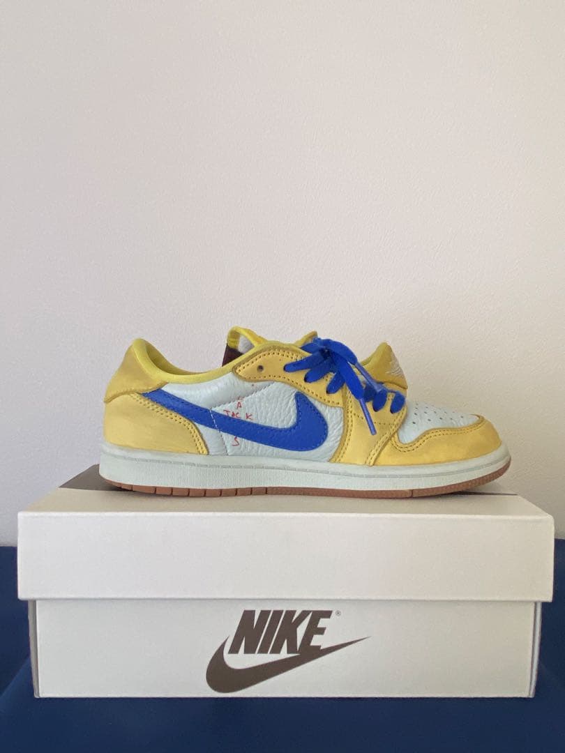 Travis Scott × Nike Air Jordan 1