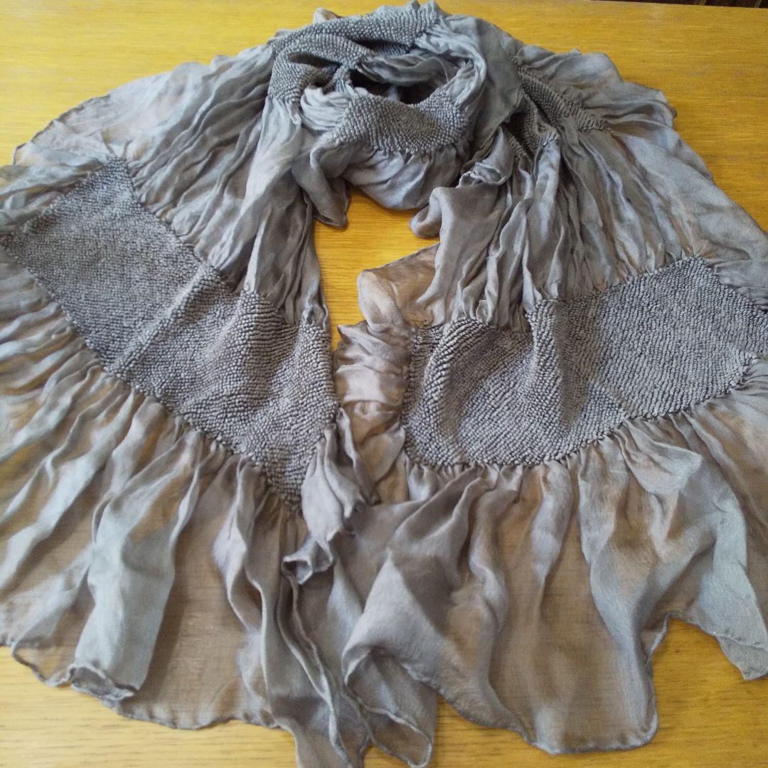 京都、片山文三朗商店、グレージュの100%シルク手絞りビッグストール