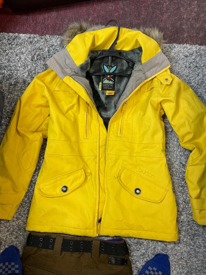 美品　Burton スノーボードウェアセット　レディースMサイズ
