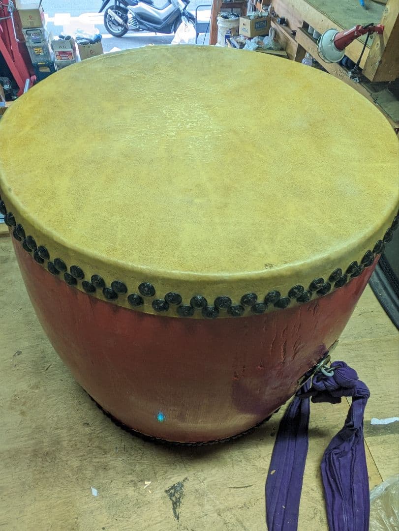 赤い和太鼓 木製 直径約40cm