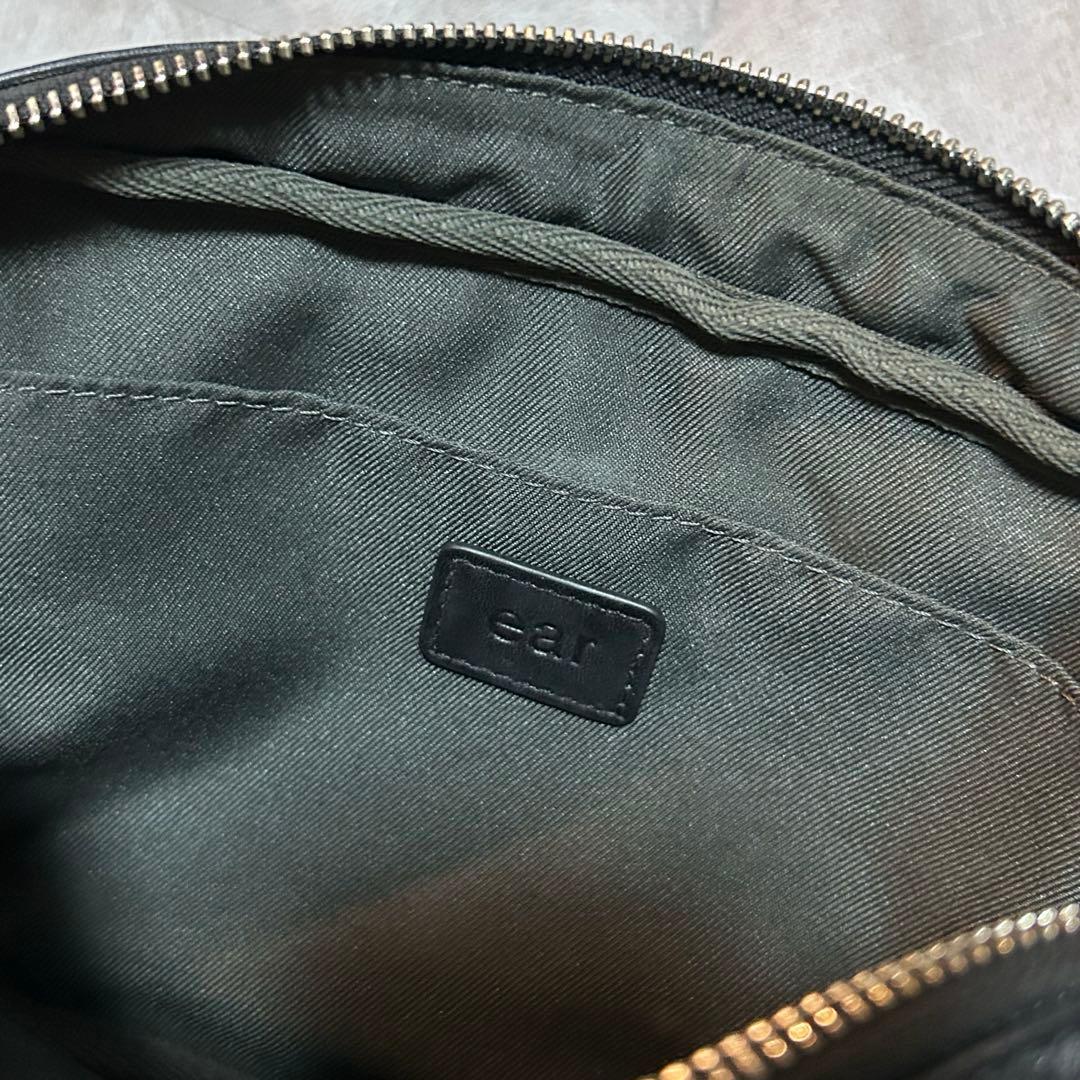 ear PAPILLONNER 《牛革》エンボス ショルダーバッグ ブラック