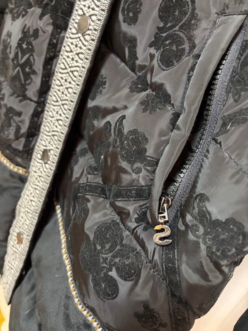 早い者勝ち！新品デシグアルかわいい中綿ダウンコート黒レア大きなサイズ42遊び心