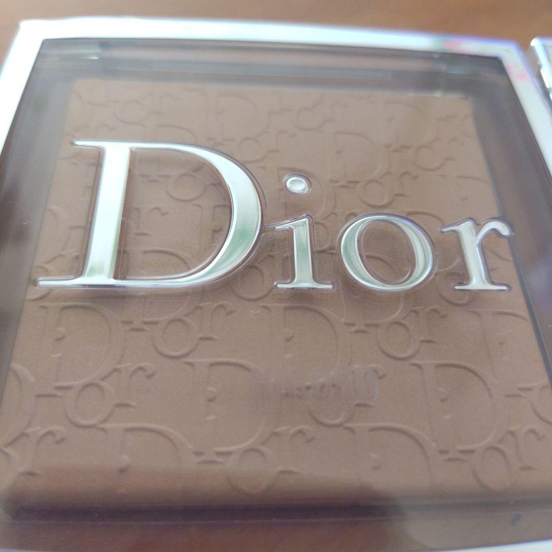 フェイスパウダー Dior Backstage Face & Body Powder 1N 2N