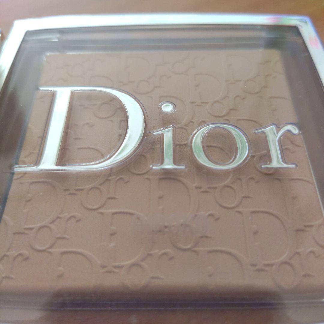 フェイスパウダー Dior Backstage Face & Body Powder 1N 2N