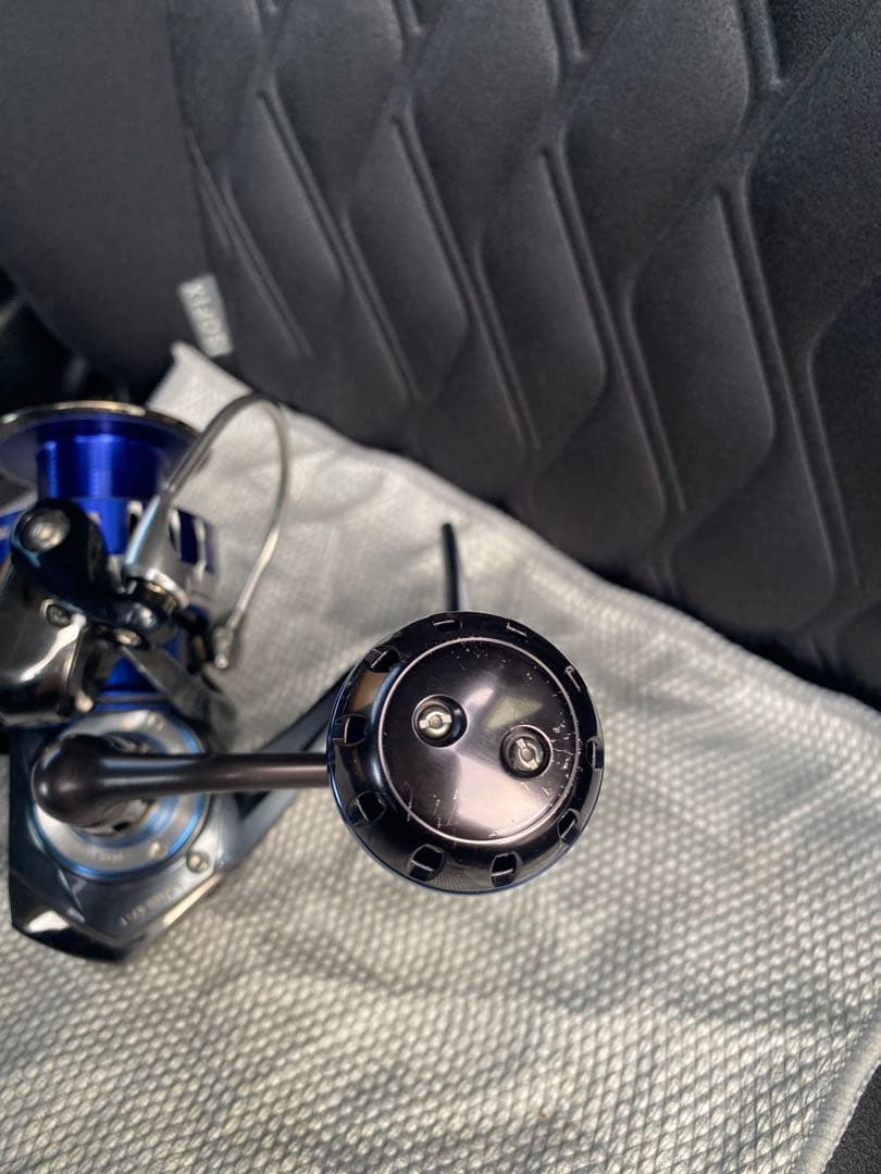 ダイワ　ソルティガ SALTIGA 4000H スピニングリール