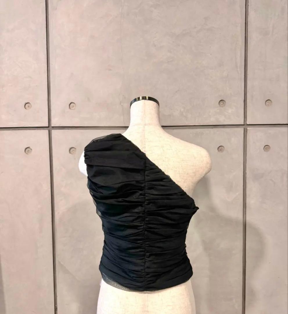 ESMOK チュールトップス　tulle tops (one shoulder)