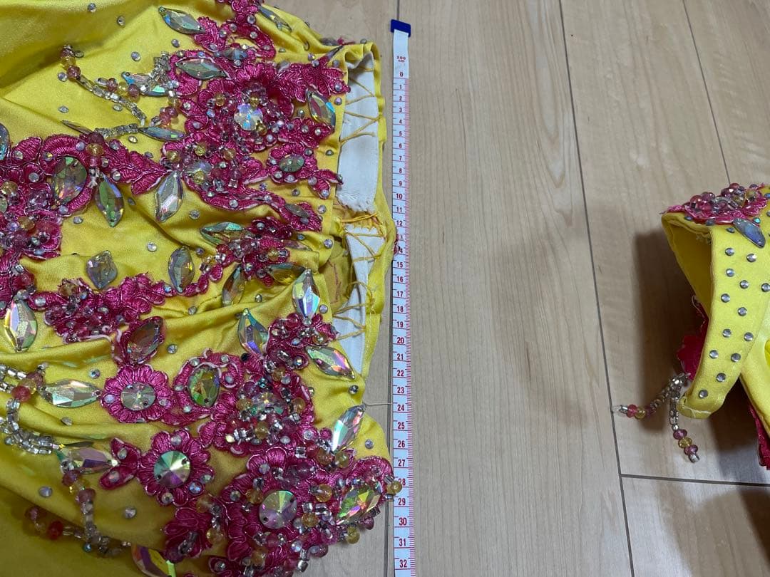 年末売り切り大セール‼️ ベリーダンス 衣装　 イエロー ピンク フリル