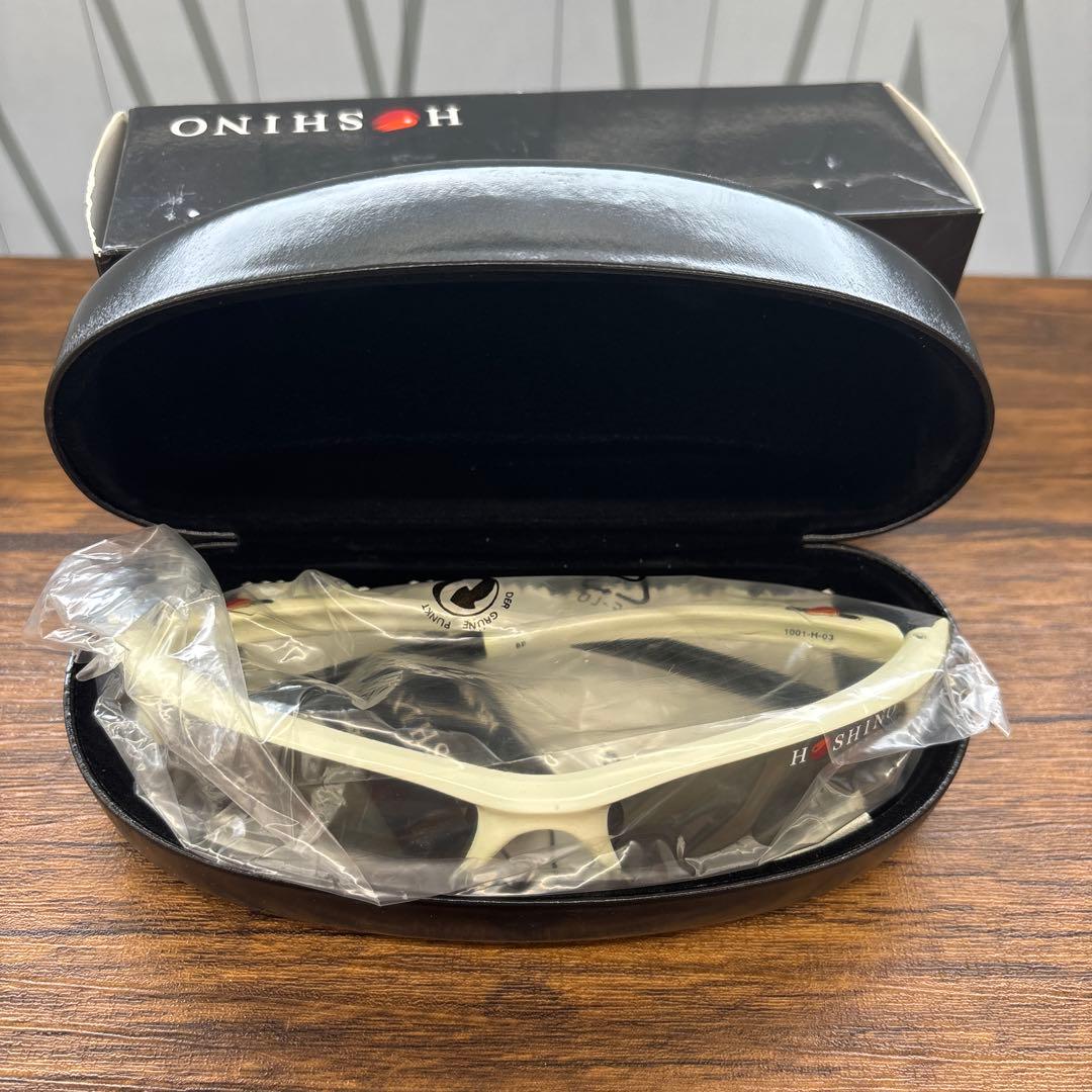 【1月SALE】HOSHINO サングラス ケース付き　スポーツ