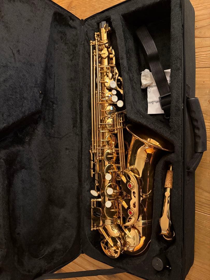 Kaerntner サックス本体 ケース付き