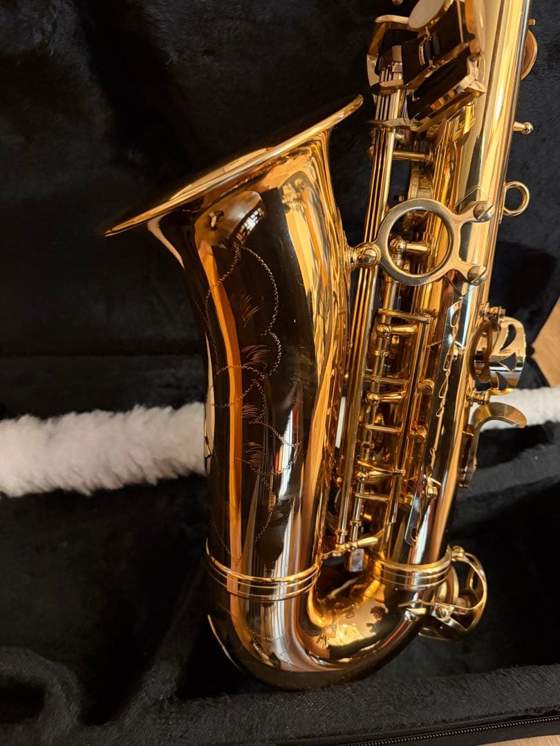 Kaerntner サックス本体 ケース付き