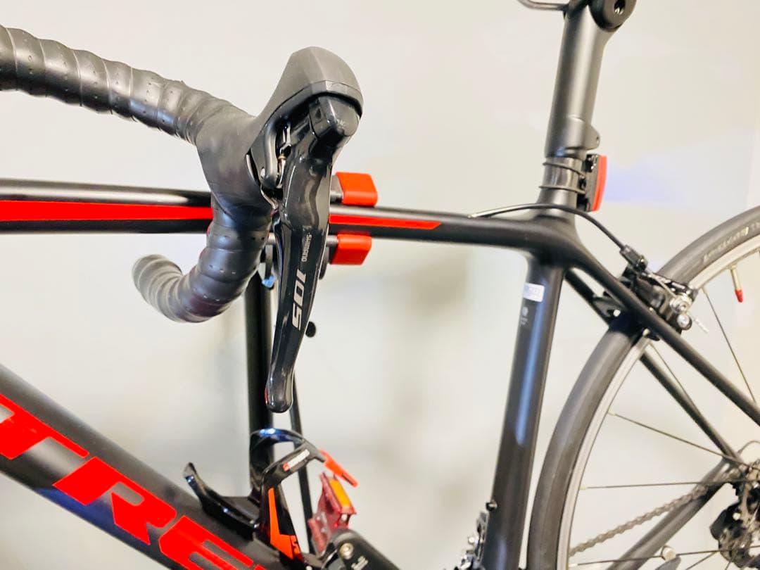 トレック　エモンダTREK Émonda SL 5 Disc 黒　赤　サイズ52