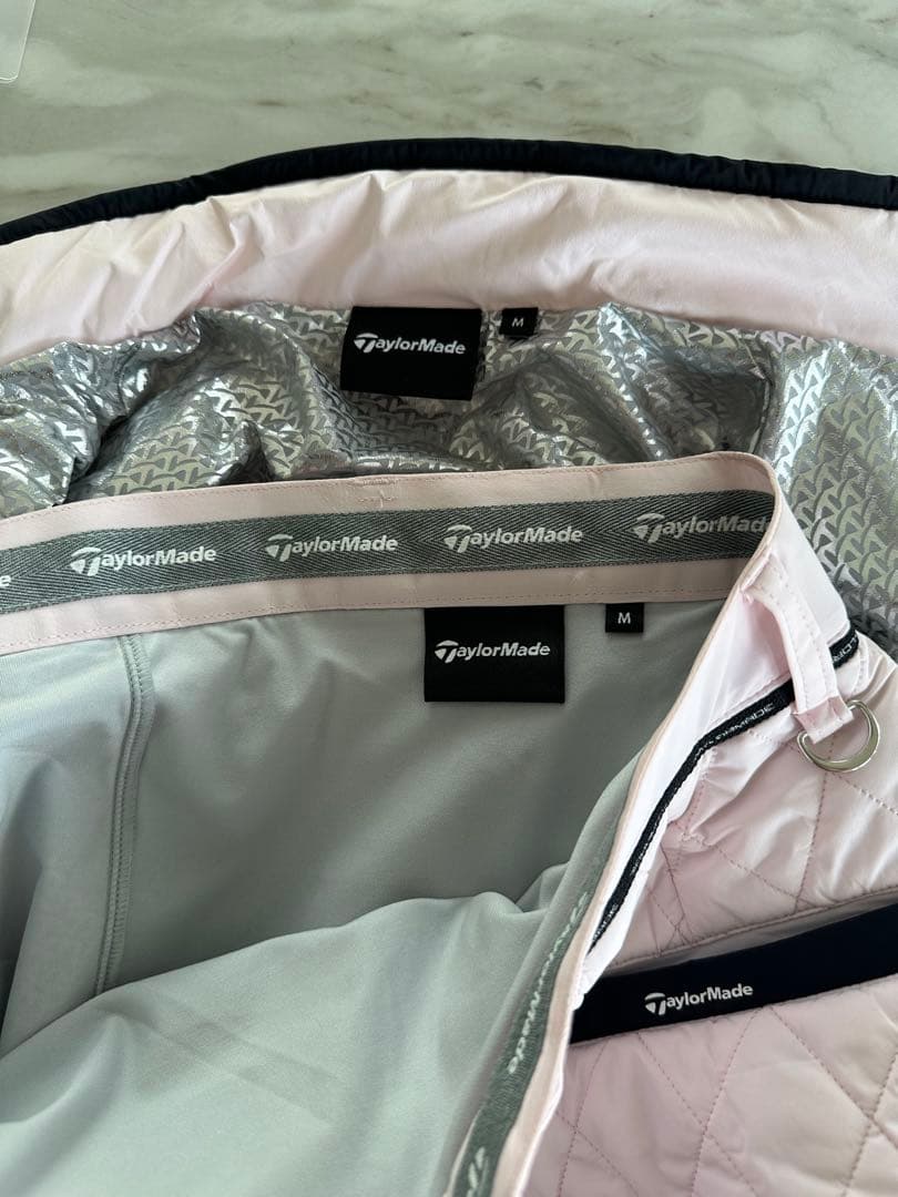 テーラーメイド キルティング上下 ピンク 新品同様 Mサイズ