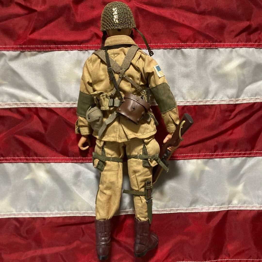 ドラゴンモデルズ製1/6米陸軍第82空挺師団中佐カスタム(箱無し訳あり品