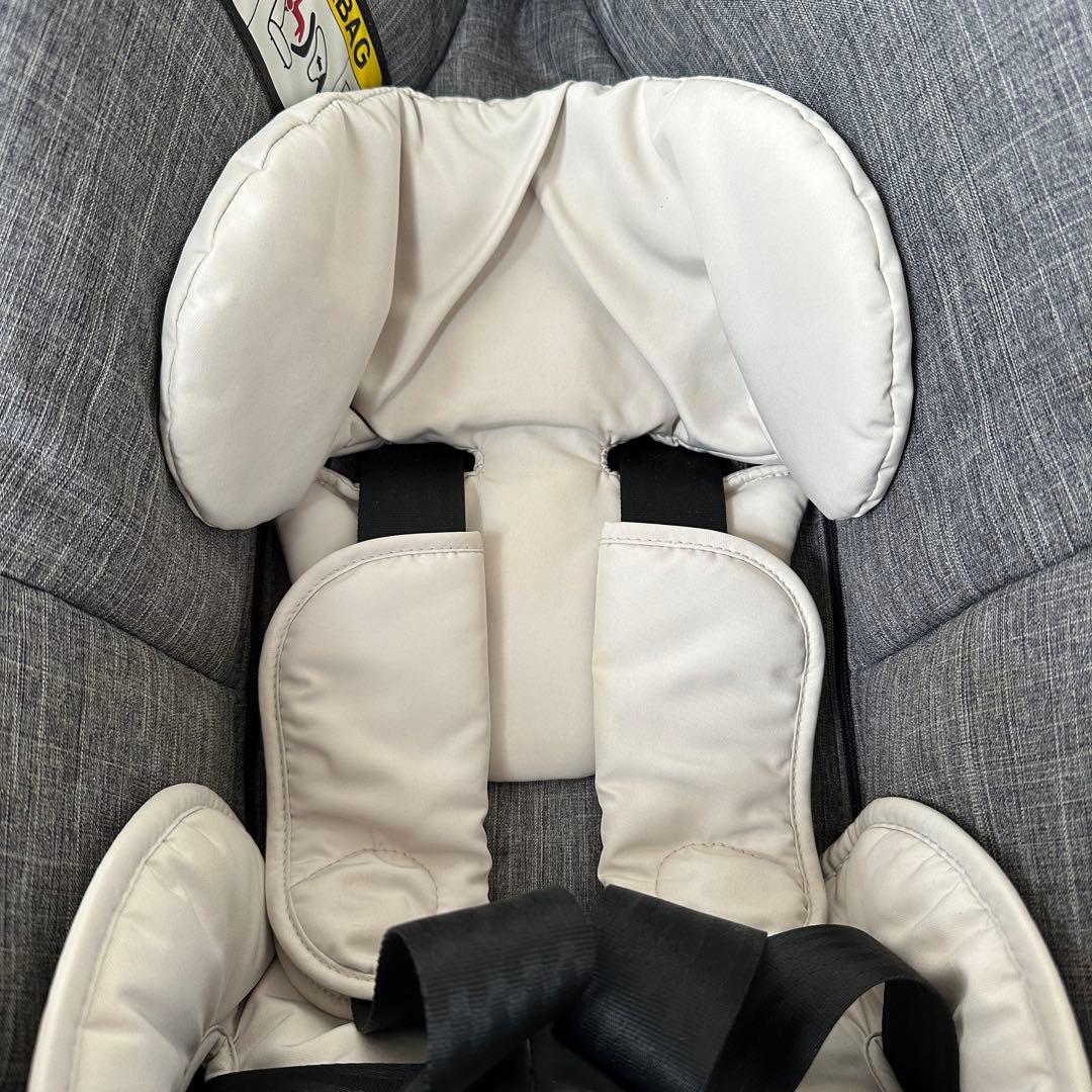 ☆美品☆ ストッケ　イージーゴー　ビーセーフ　カーシート　チャイルドシート