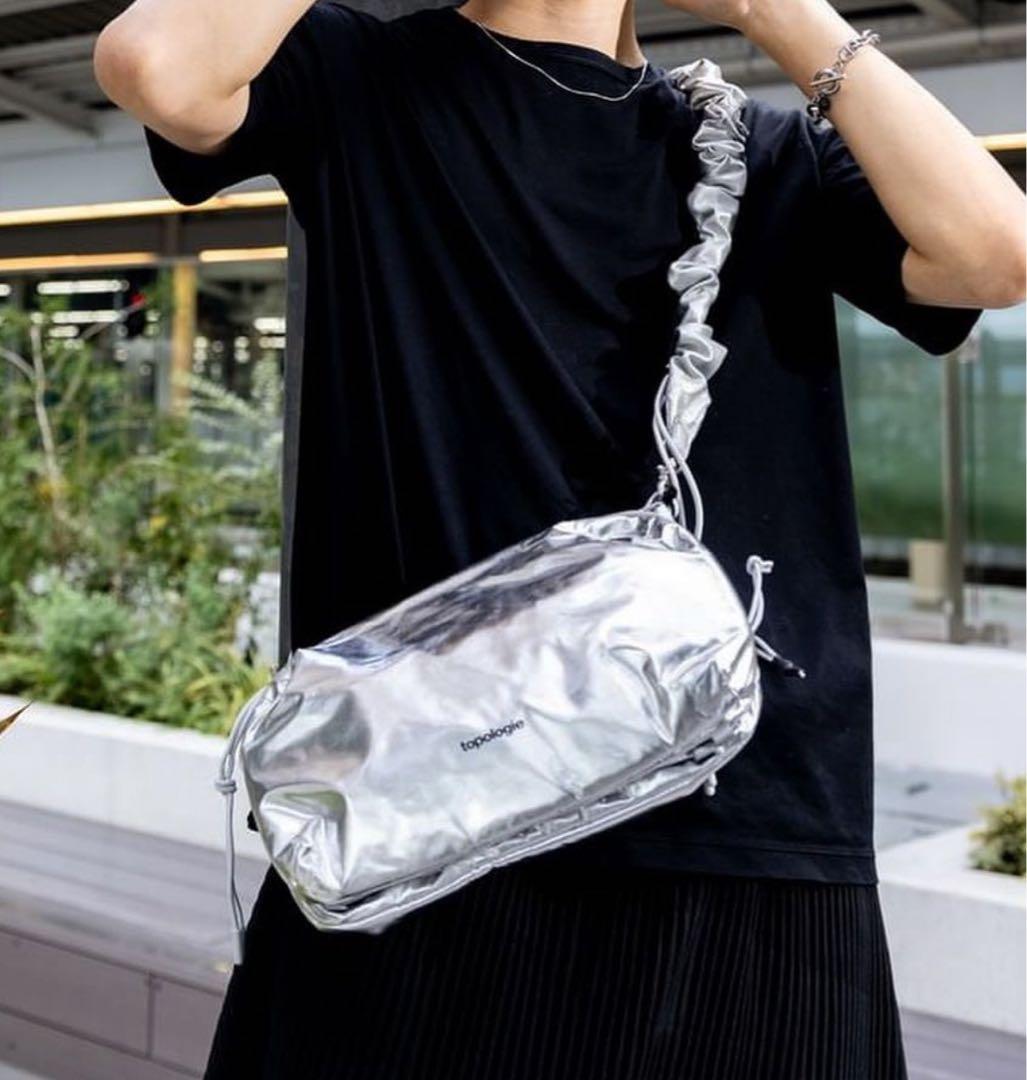 topologie シルバー 折りたたみショルダーバッグ - メルカリ