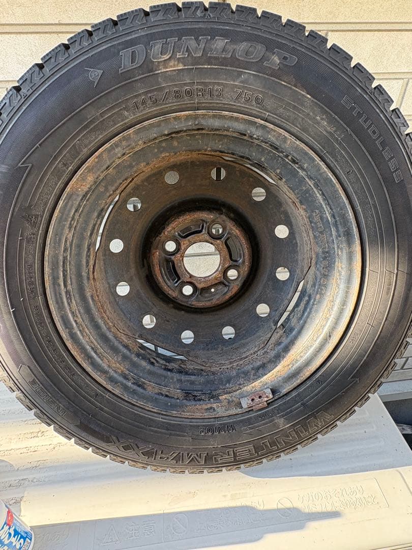 スタッドレスタイヤホイールセット　145/80r13