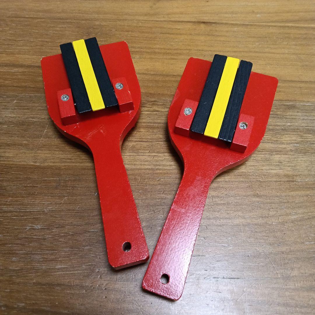 木製鳴子 赤黒 2個セット - メルカリ