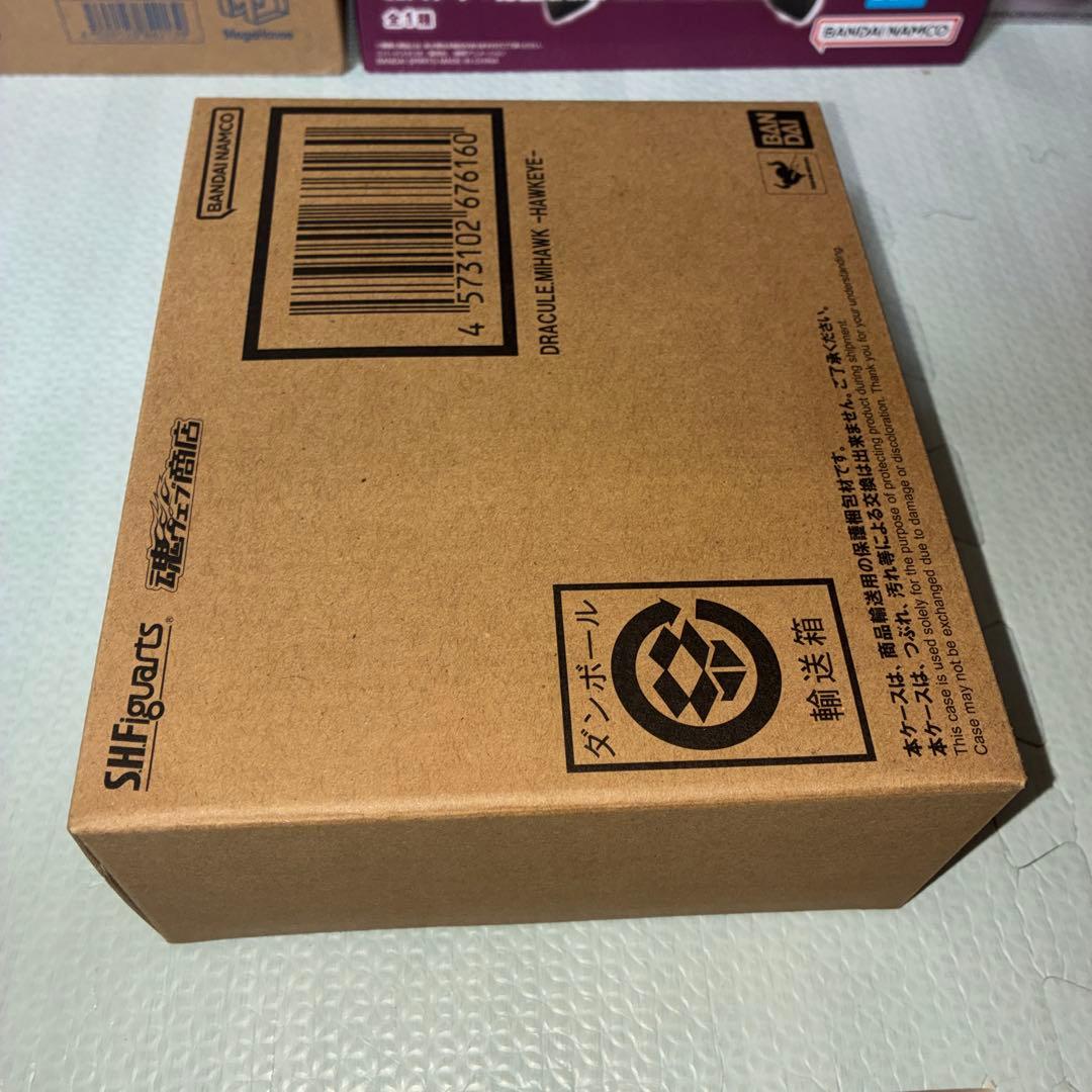 2、S.H.Figuarts ワンピース　ジュラキュール・ミホーク -鷹の目-