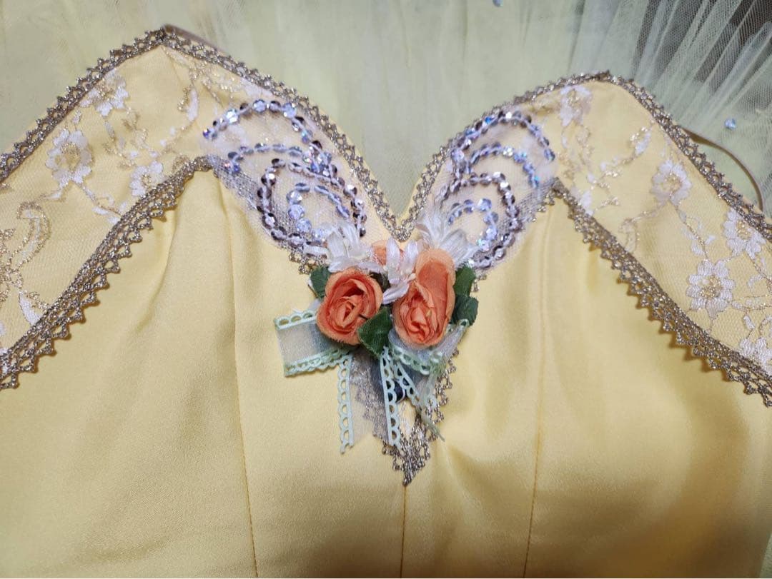 淡い黄色のチュチュ3着セット