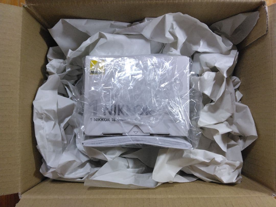 Nikon 1 NIKKOR 18.5mm f/1.8 レンズ シルバー