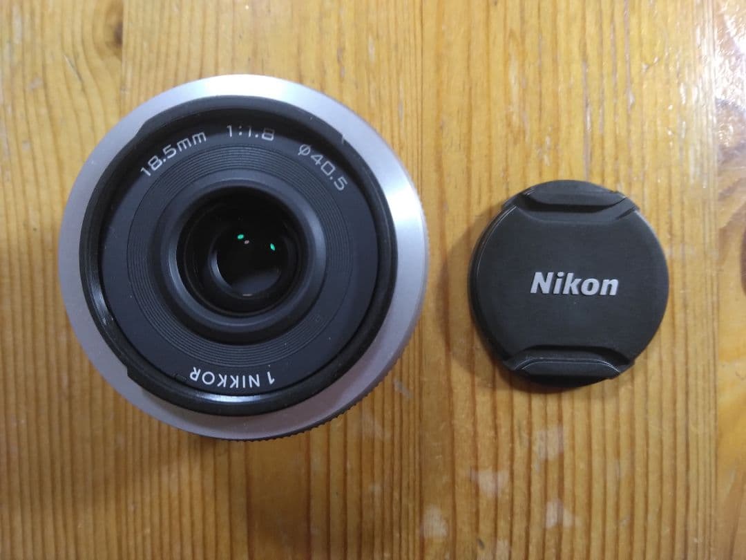 Nikon 1 NIKKOR 18.5mm f/1.8 レンズ シルバー