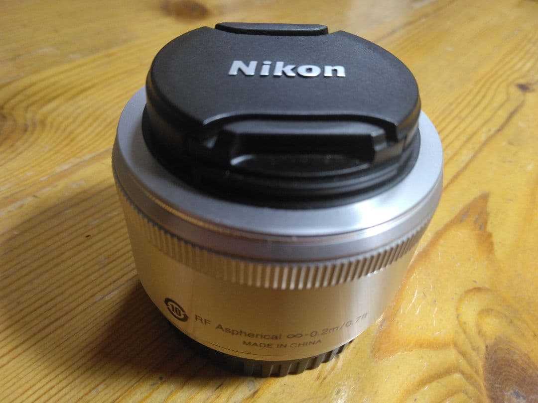 Nikon 1 NIKKOR 18.5mm f/1.8 レンズ シルバー