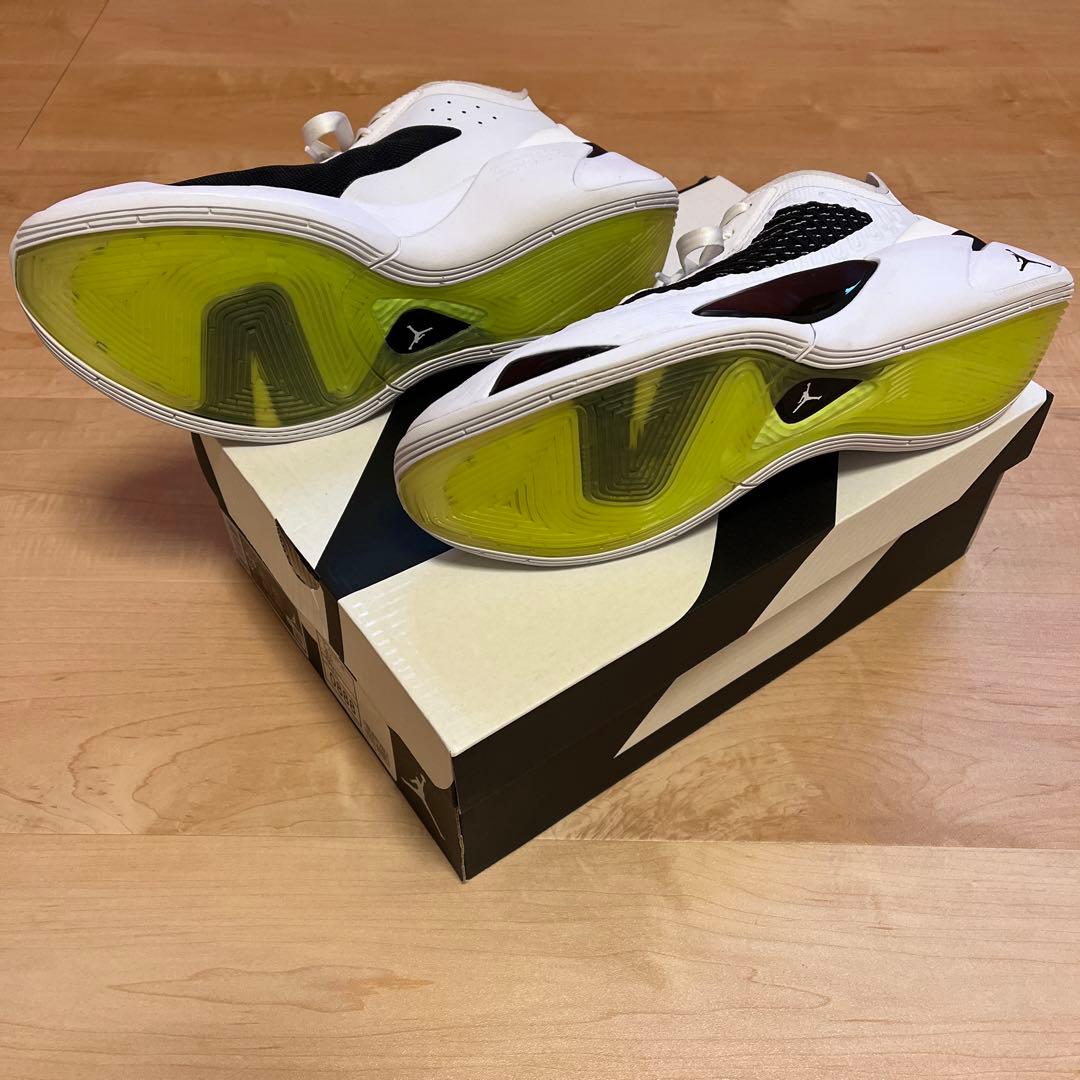 ジョーダン ルカ１ JODAN LUKA1 PF 白/黒 28.5