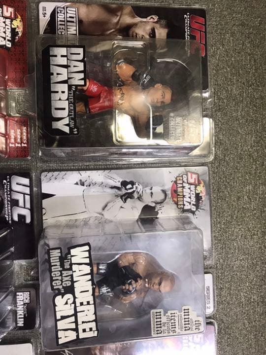 フィギュア12体まとめて