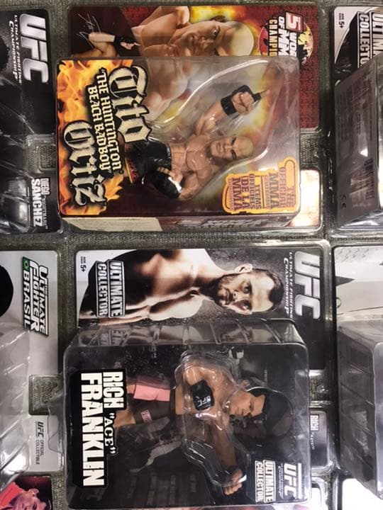 フィギュア12体まとめて