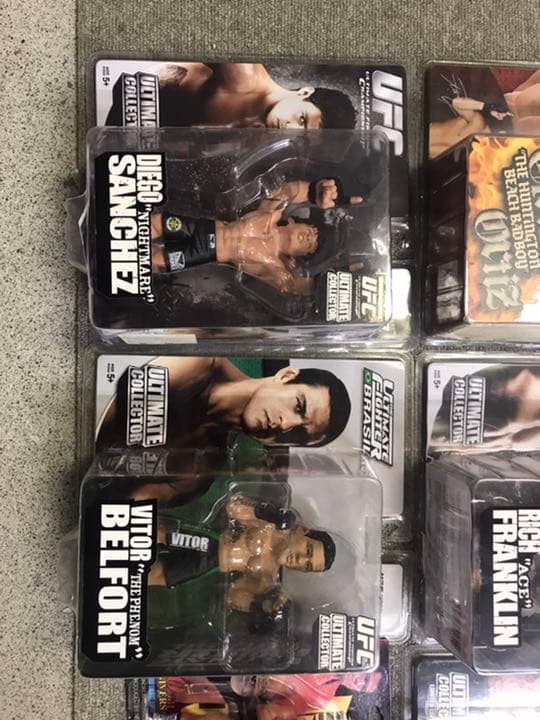 フィギュア12体まとめて