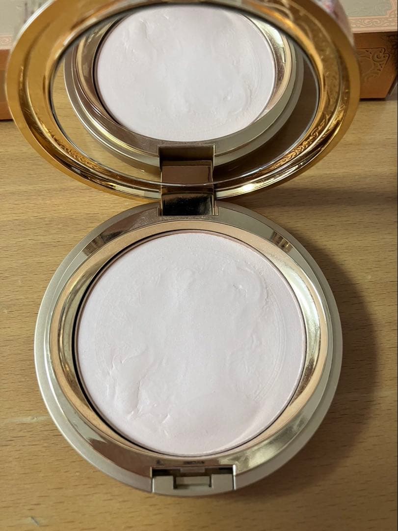 カネボウ ミラノコレクションGR フェイスパウダー2025