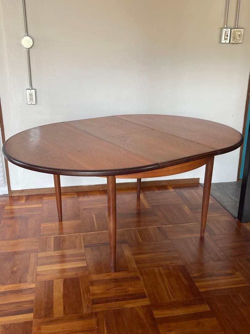 イギリス ヴィンテージ G PLAN ラウンド エクステンション テーブル